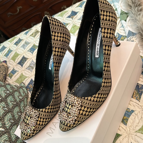 Manolo Blahnik 39.5 gorgeous worn once to event! - Picture 3 of 10
